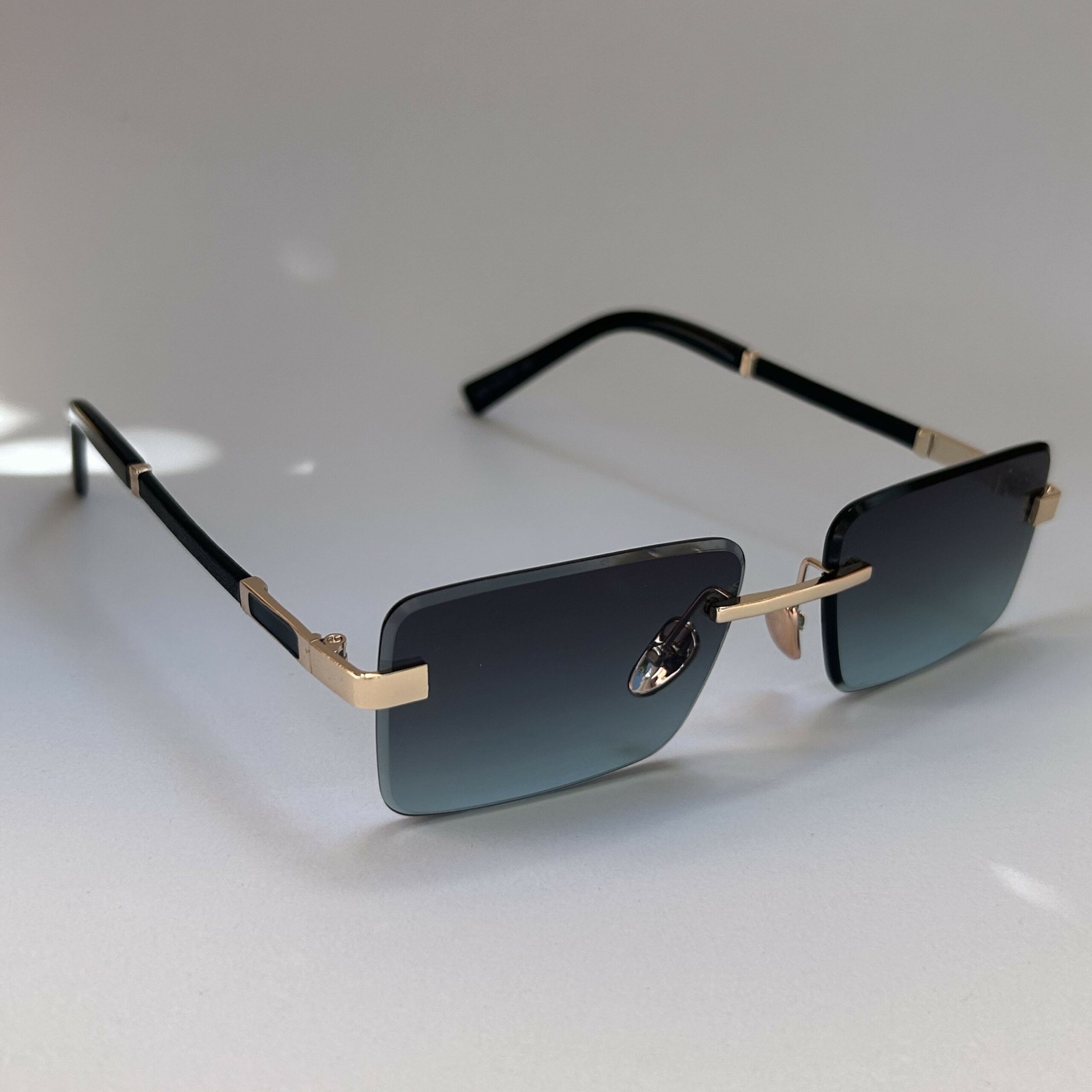 Lunettes de soleil carrées sans monture