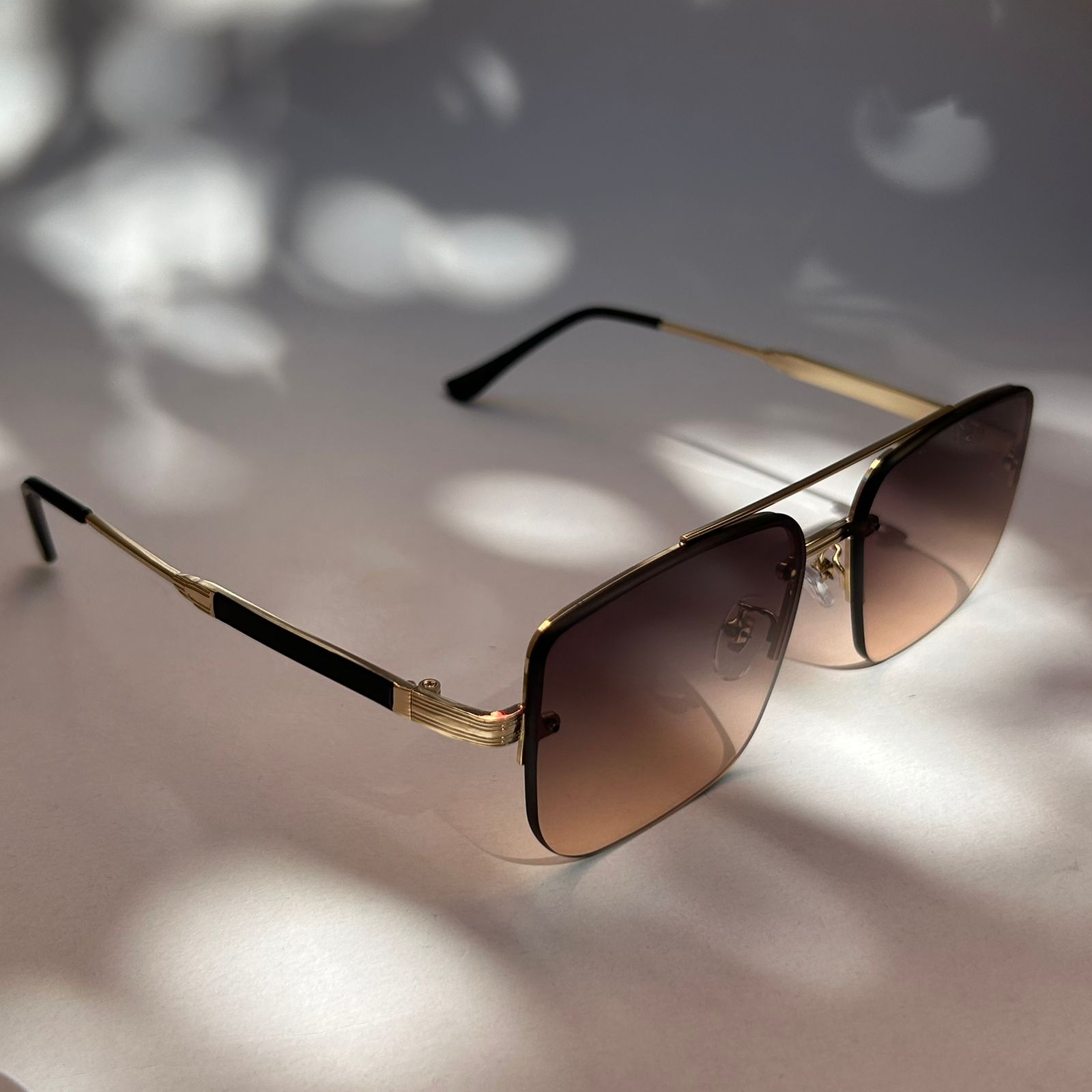 Cartier Eyewear Lunettes De Soleil Panthère à Logo